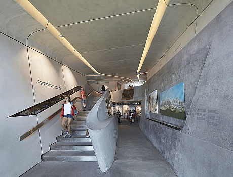 Messner Mountain Museum, Corones; LED Luc