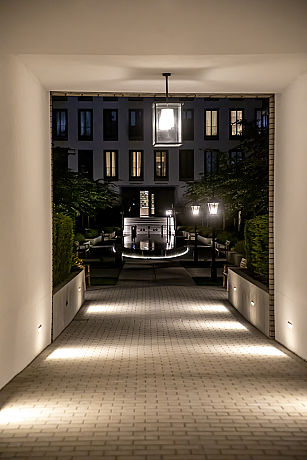 Exclusive Residential Estate; Düsseldorf; LED In-Ground Uplight
